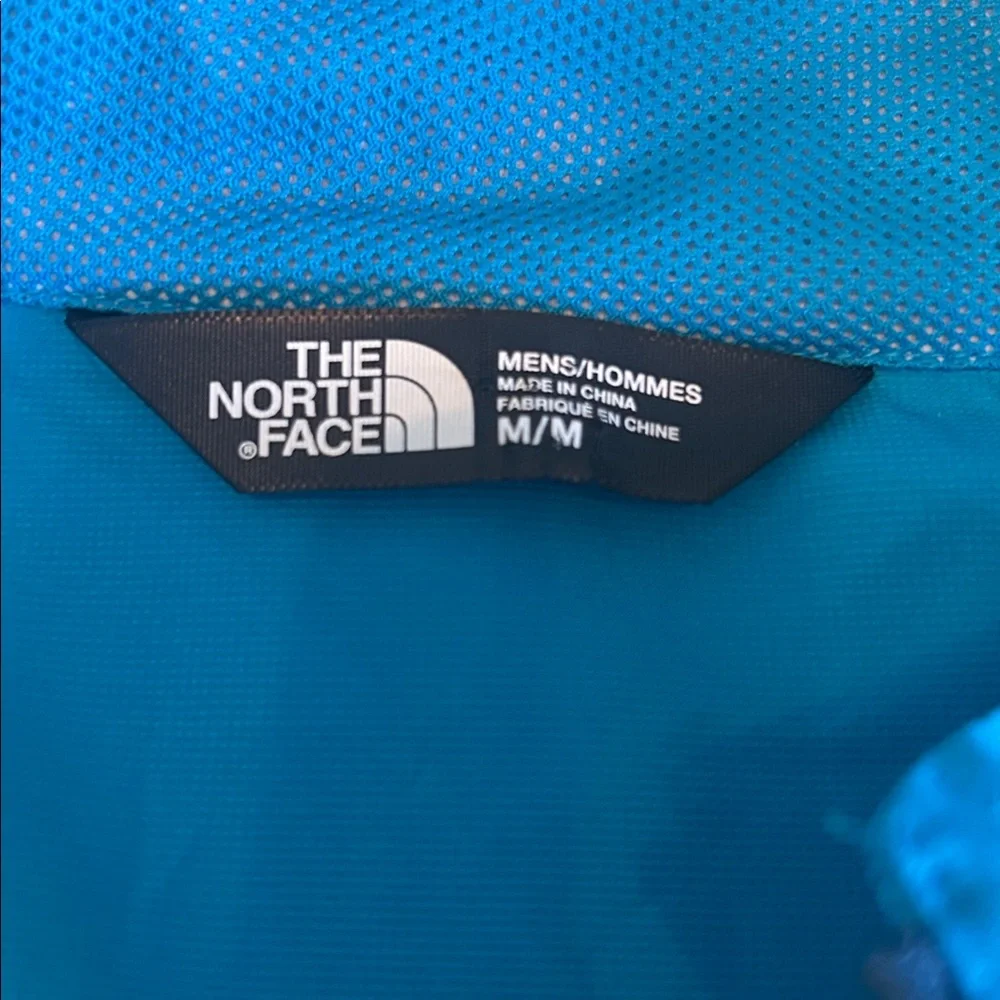 The North Face Men's Vibrant Blue‎ Windbreaker